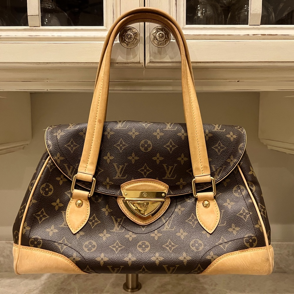 Louis Vuitton Monogram Beverly GM Shoulder Handbag.